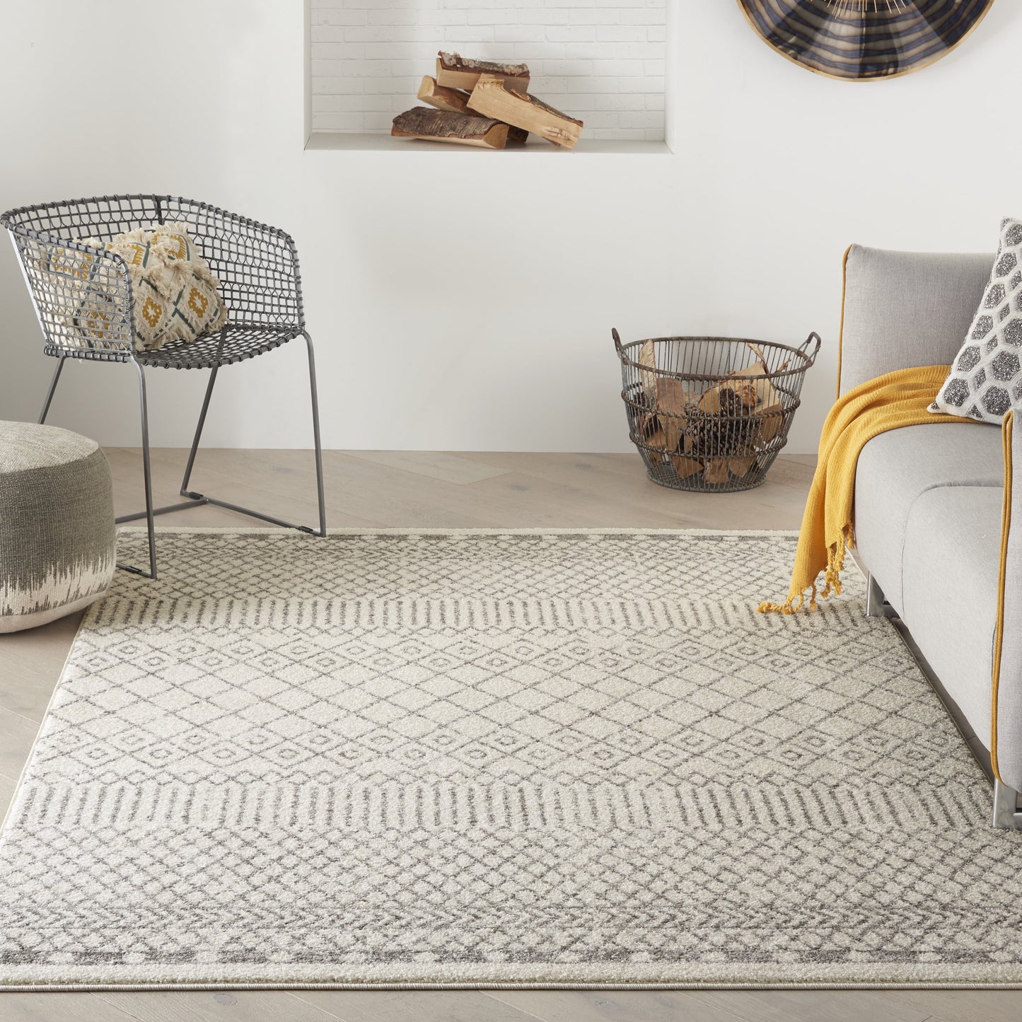 Minimalist Boho Tribal Pattern Rug - Ivory and Gray Geometric Design