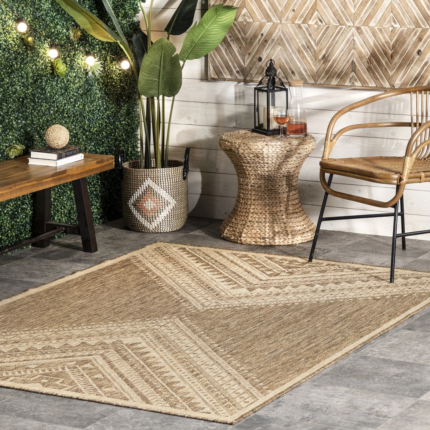 Natural Boho Chevron Area Rug - Beige and Tan Geometric Pattern