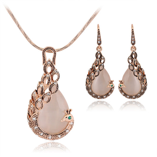 Exquisite Peacock Jewelry Set